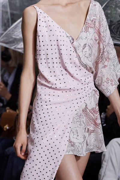 Look 195